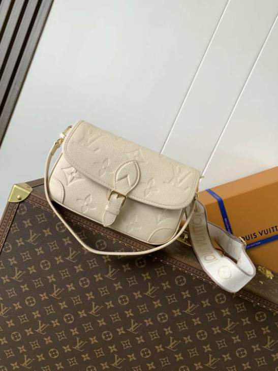 Picture of Louis Vuitton Handbags _SKUfw197834186fw